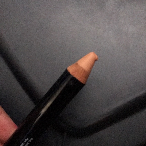 NWT - Bobbi Brown Retouching Face Pencil with Sharpener - Dark - Picture 2 of 4